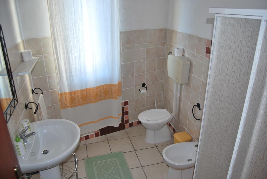 B&B Baddesalighes Bolotana Habitación foto